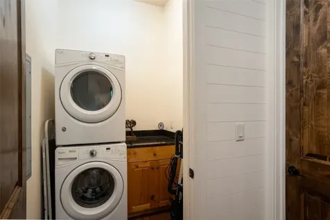 64 Outpost Trail Glenville NC 28736