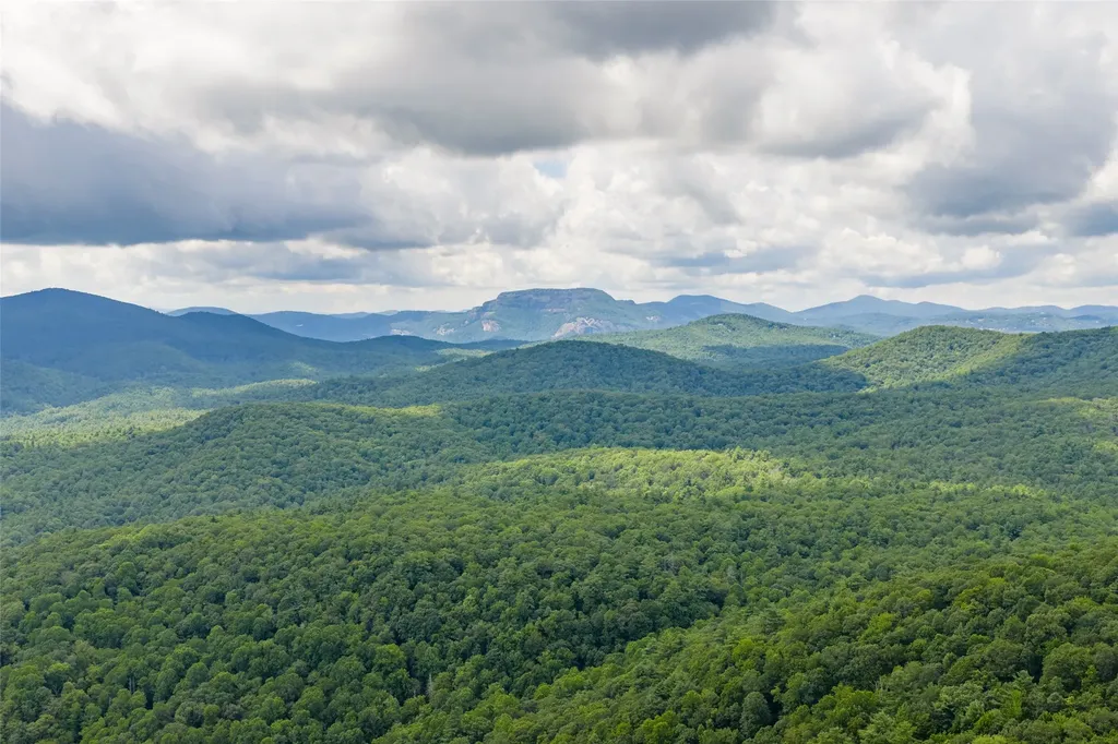 3 Whitewater Ridge Road Sapphire NC 28774