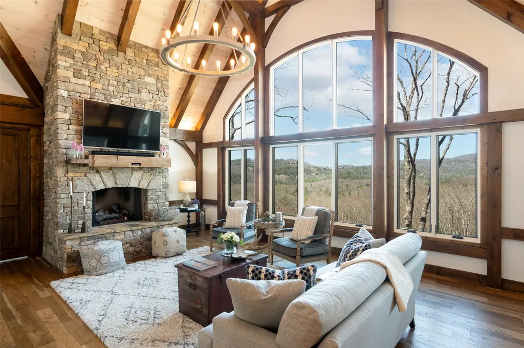 281 High Cliffs Road Cashiers NC 28717