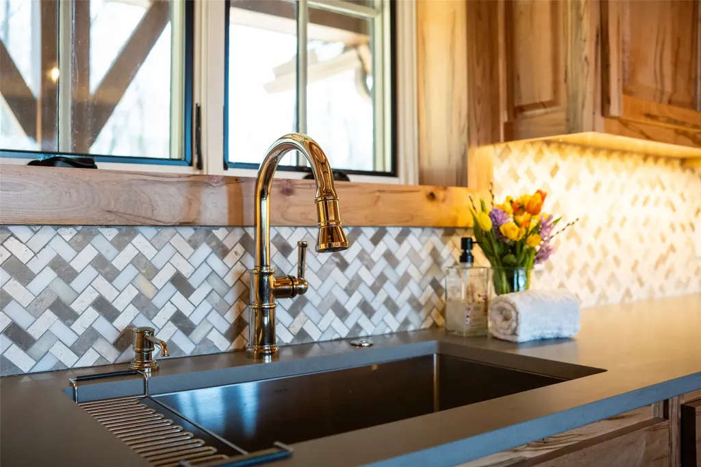 281 High Cliffs Road Cashiers NC 28717