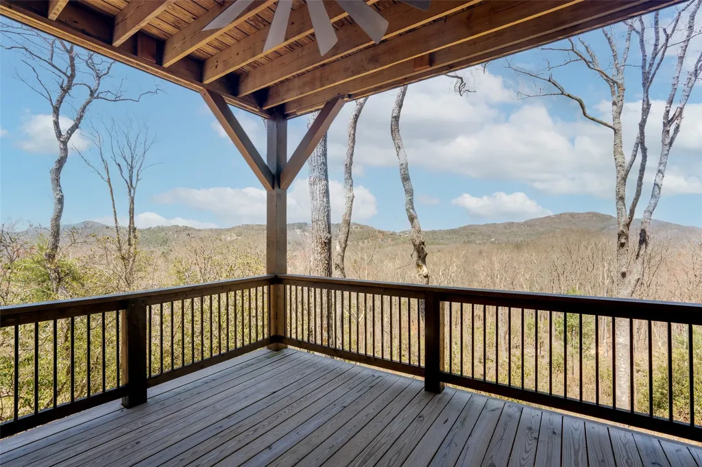 281 High Cliffs Road Cashiers NC 28717