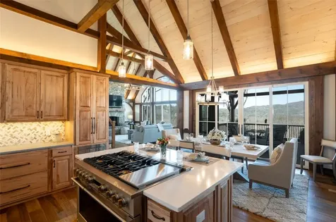 281 High Cliffs Road Cashiers NC 28717