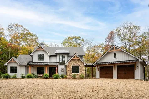 1984 New Settlers Way Glenville NC 28736