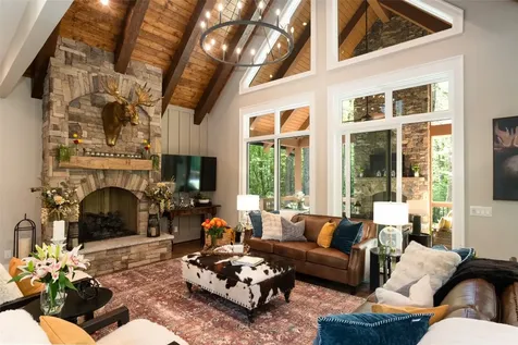 1984 New Settlers Way Glenville NC 28736