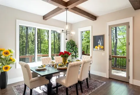 1984 New Settlers Way Glenville NC 28736