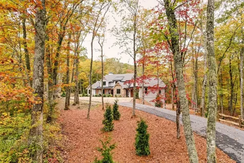 1984 New Settlers Way Glenville NC 28736