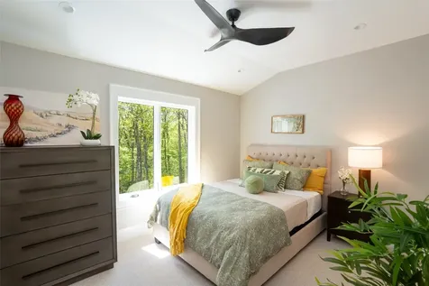 1984 New Settlers Way Glenville NC 28736