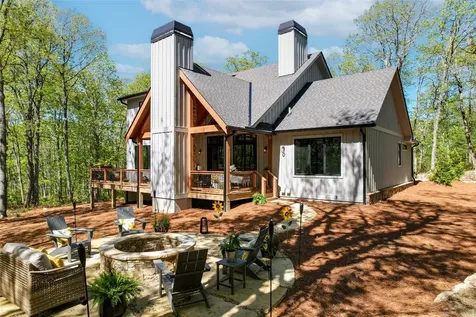 1984 New Settlers Way Glenville NC 28736