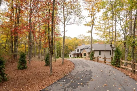 1984 New Settlers Way Glenville NC 28736