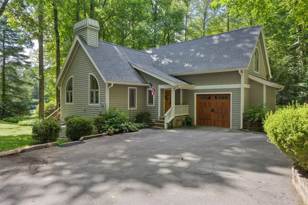 170 Mossy Rock Road Sapphire NC 28774
