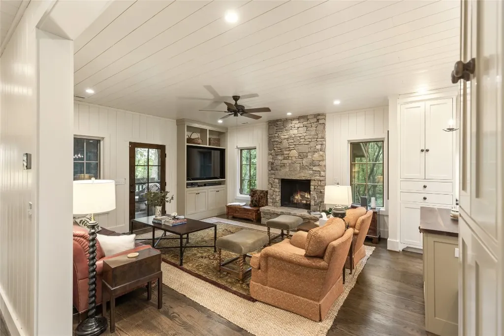 68 Firesong Lane Glenville NC 28736