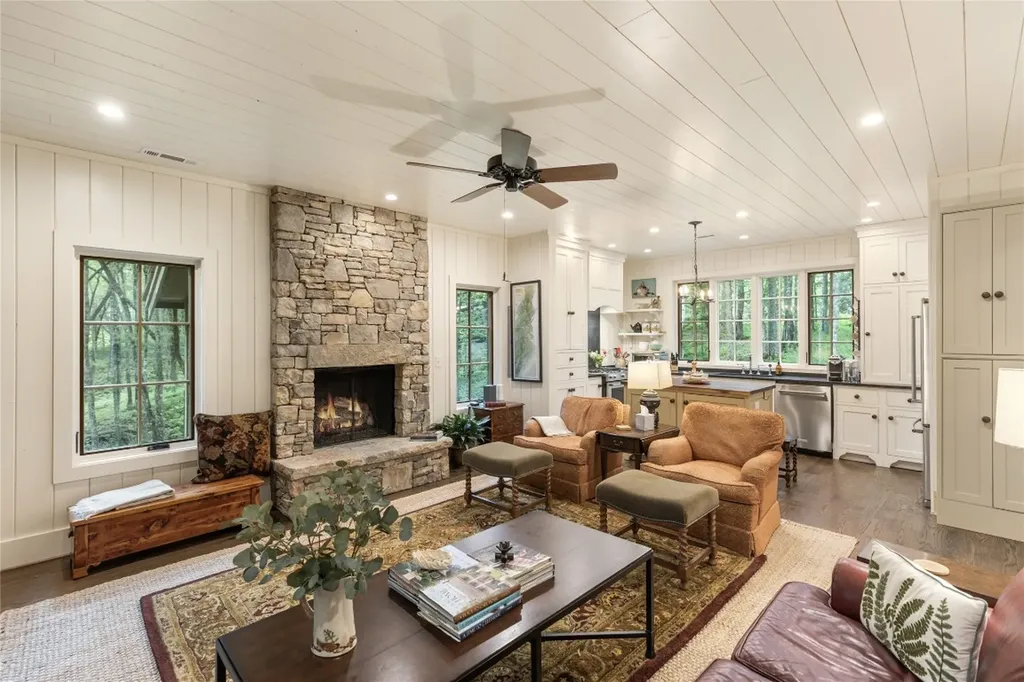 68 Firesong Lane Glenville NC 28736