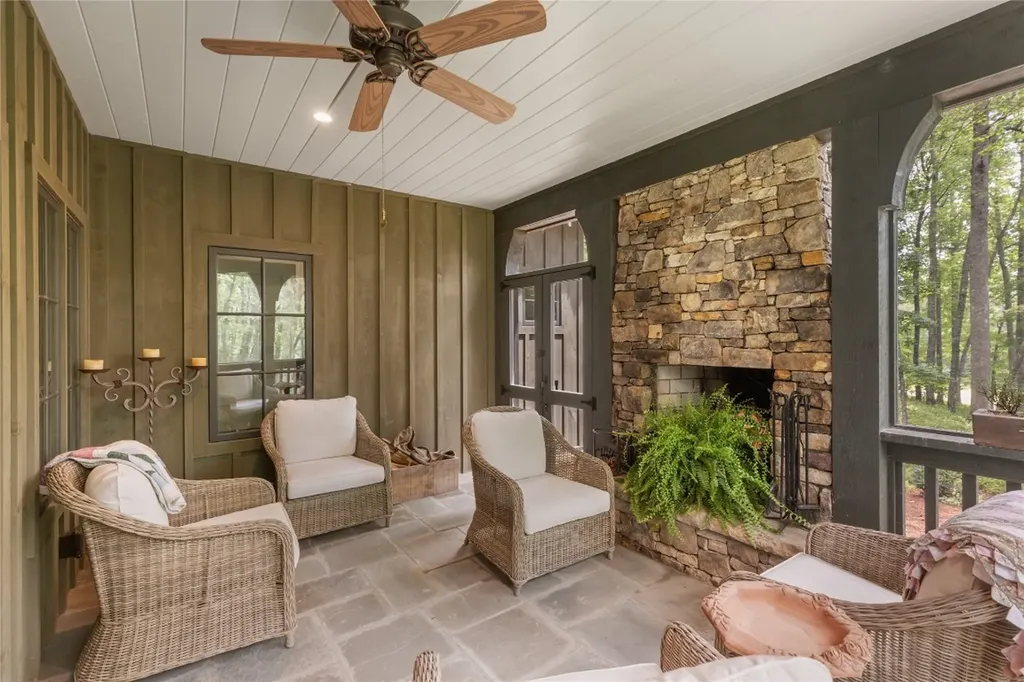 68 Firesong Lane Glenville NC 28736