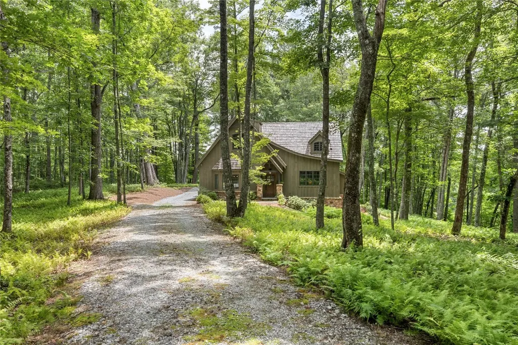 68 Firesong Lane Glenville NC 28736