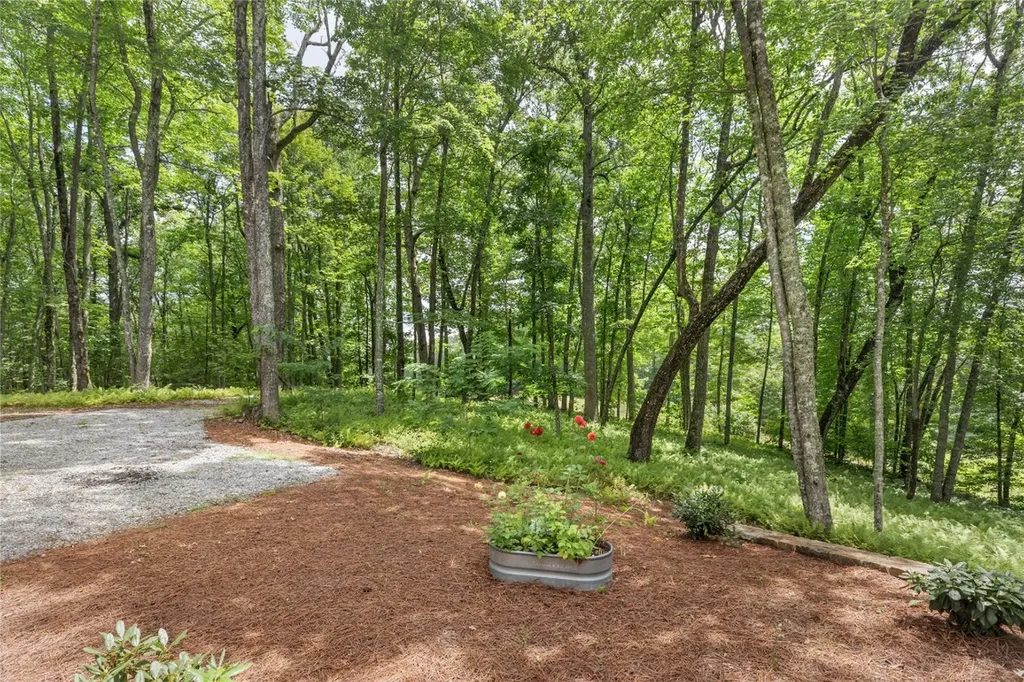 68 Firesong Lane Glenville NC 28736