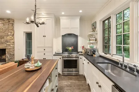 68 Firesong Lane Glenville NC 28736