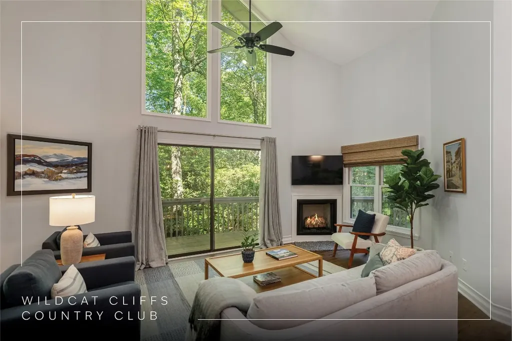 19 Whiteside Mountain Road Highlands NC 28741