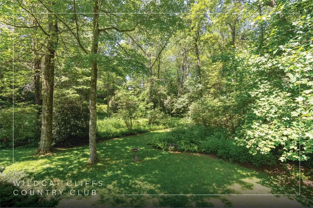 19 Whiteside Mountain Road Highlands NC 28741