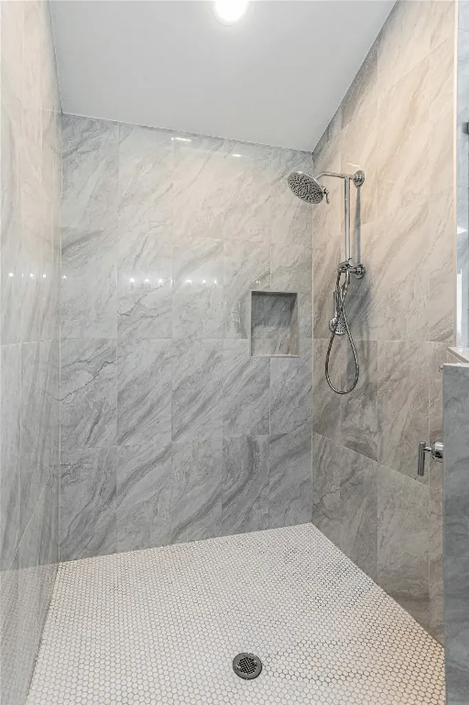 19 Whiteside Mountain Road Highlands NC 28741