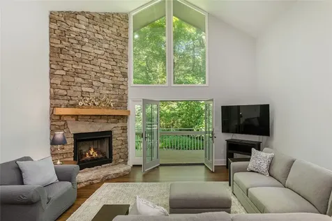 19 Whiteside Mountain Road Highlands NC 28741