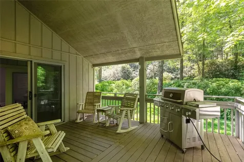 19 Whiteside Mountain Road Highlands NC 28741