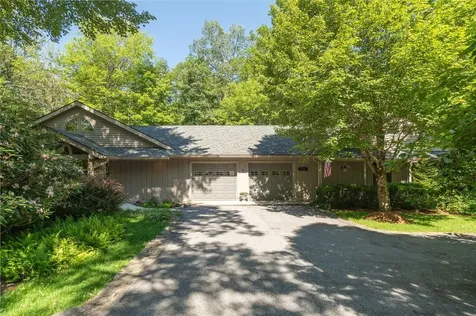 19 Whiteside Mountain Road Highlands NC 28741
