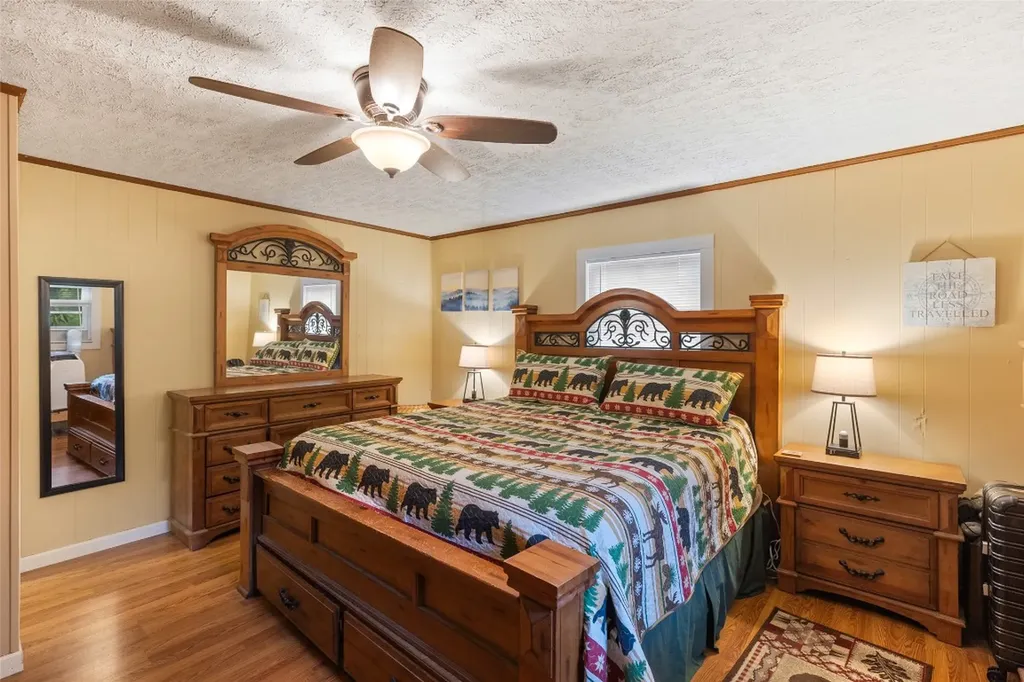 4854 Pine Creek Road Cullowhee NC 28723