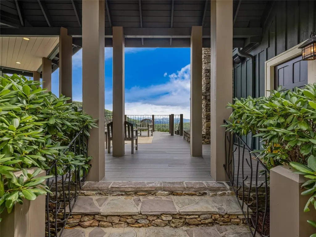 770 Meadow Ridge Drive Lake Toxaway NC 28747