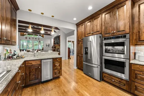 16 Hemlock Way Highlands NC 28741