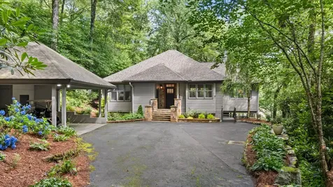 16 Hemlock Way Highlands NC 28741