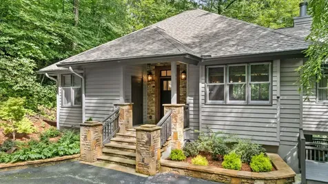16 Hemlock Way Highlands NC 28741