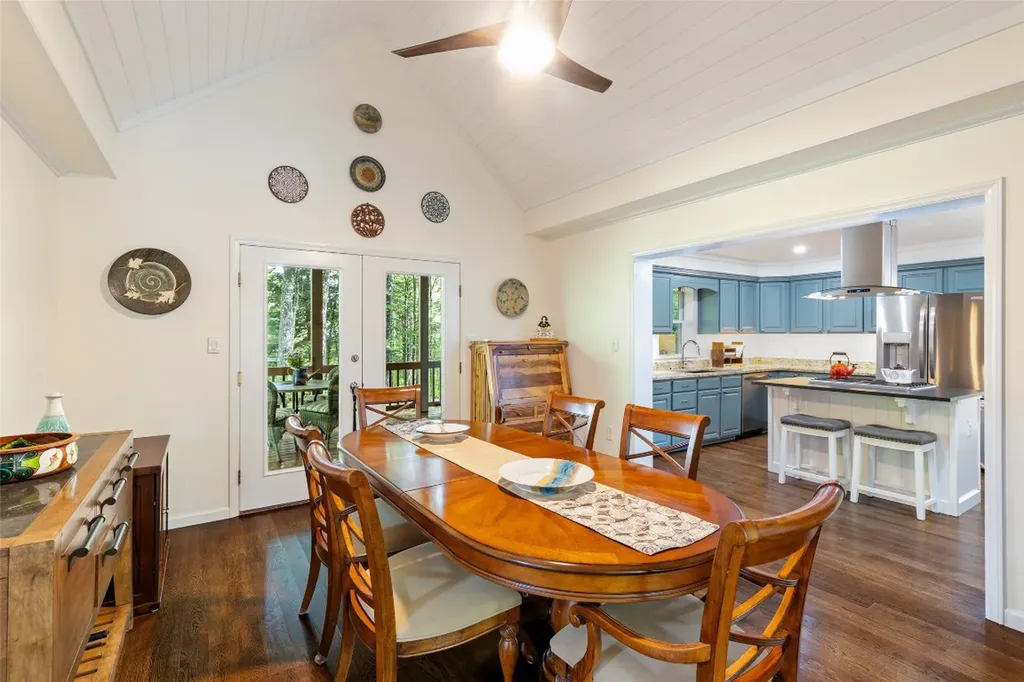 85 Fallen Leaf Lane Highlands NC 28741