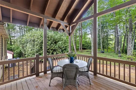 85 Fallen Leaf Lane Highlands NC 28741