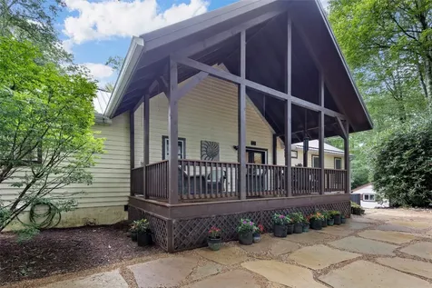 85 Fallen Leaf Lane Highlands NC 28741