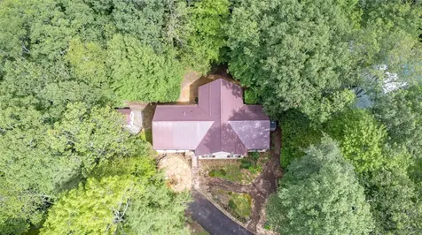 85 Fallen Leaf Lane Highlands NC 28741