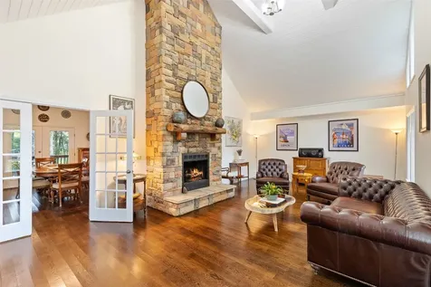 85 Fallen Leaf Lane Highlands NC 28741