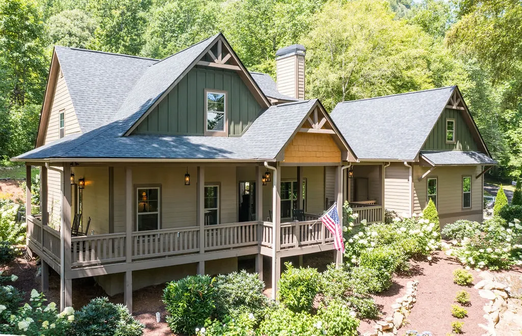 509 Pasture Road Glenville NC 28736