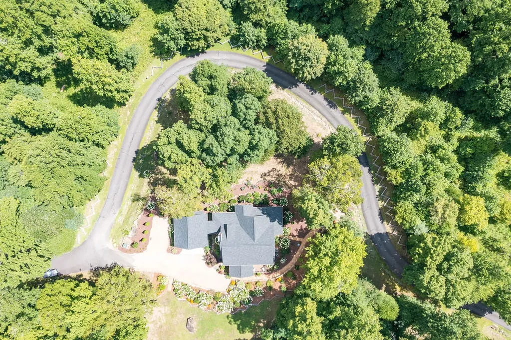 509 Pasture Road Glenville NC 28736