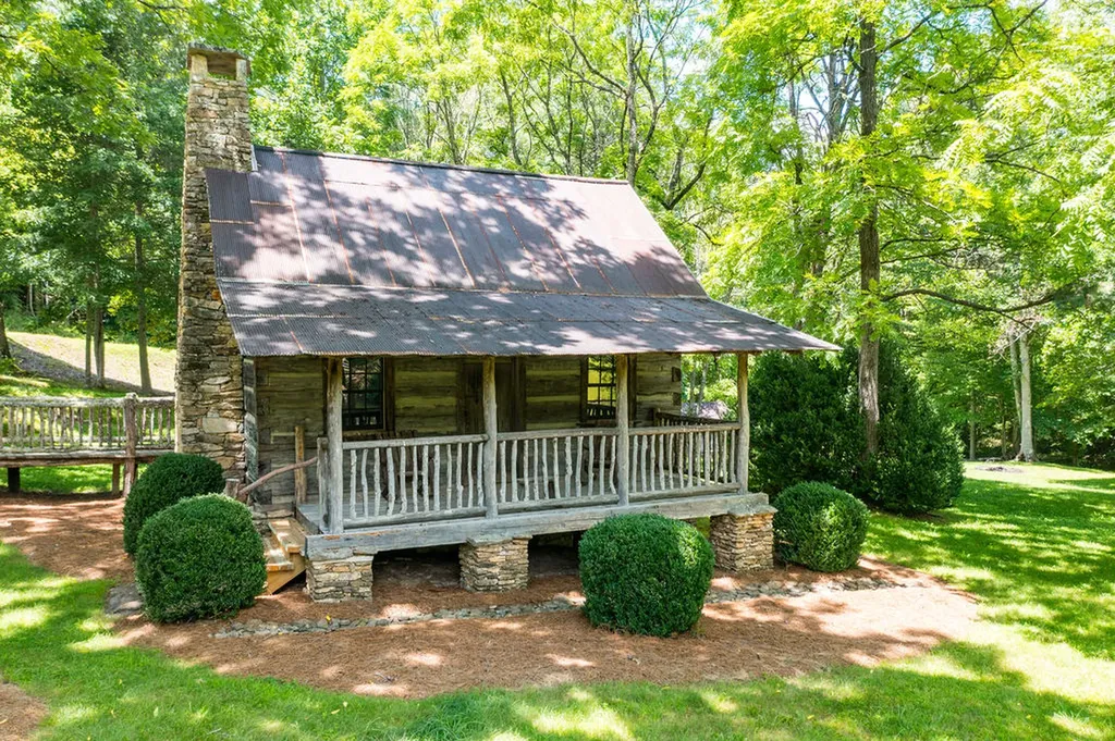 509 Pasture Road Glenville NC 28736