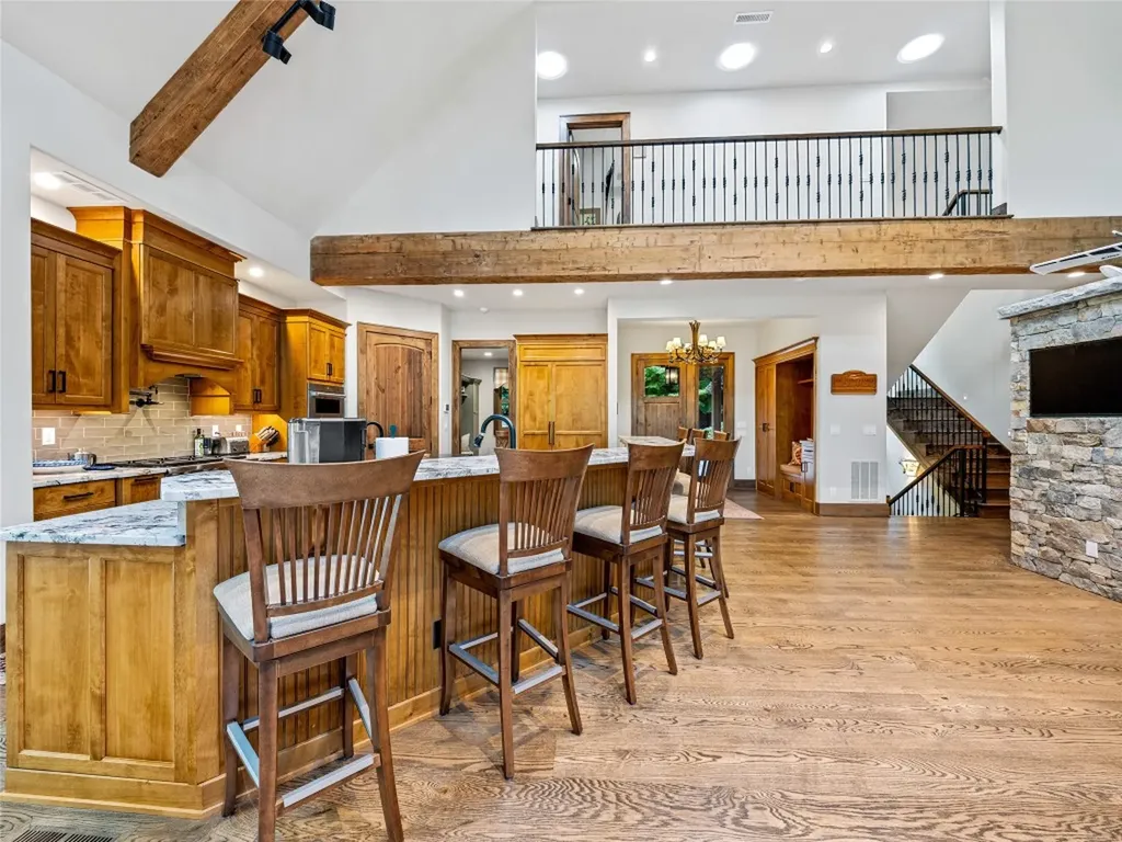 64 Bee Tree Way Lake Toxaway NC 28747