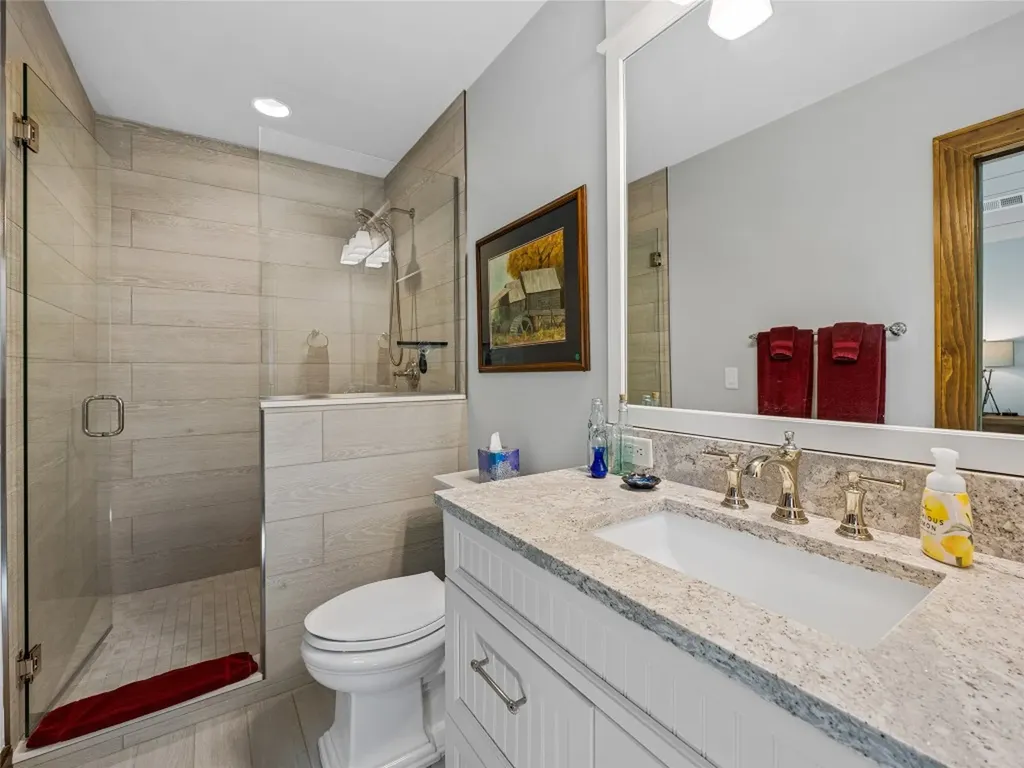 64 Bee Tree Way Lake Toxaway NC 28747