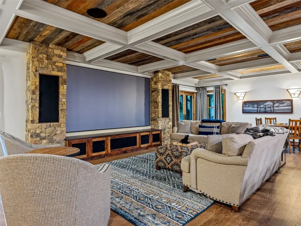 64 Bee Tree Way Lake Toxaway NC 28747