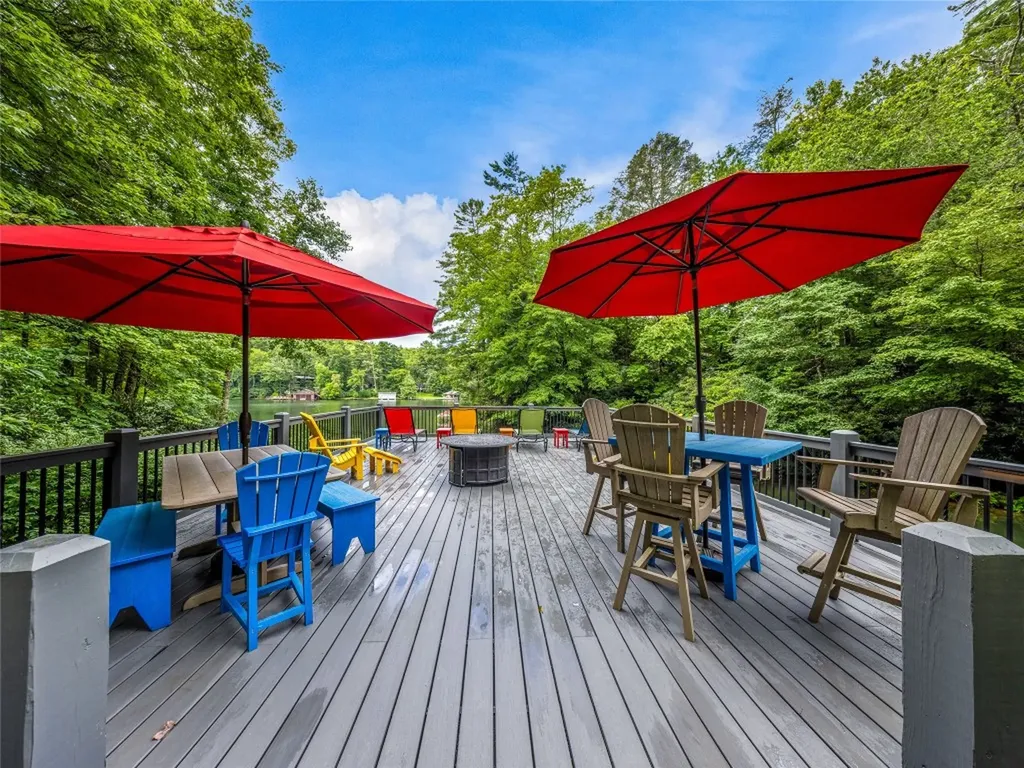 64 Bee Tree Way Lake Toxaway NC 28747