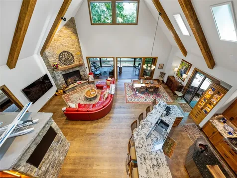 64 Bee Tree Way Lake Toxaway NC 28747