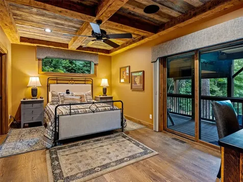 64 Bee Tree Way Lake Toxaway NC 28747