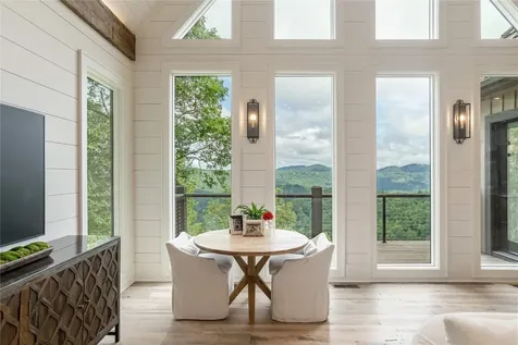 726 E Ridge Road Cashiers NC 28717