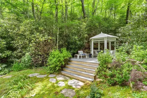 4594 Dillard Road Highlands NC 28741