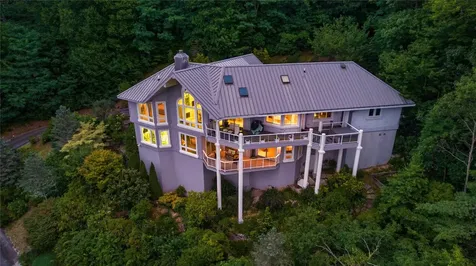 4594 Dillard Road Highlands NC 28741