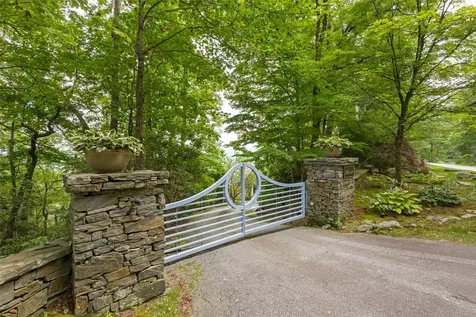 4594 Dillard Road Highlands NC 28741