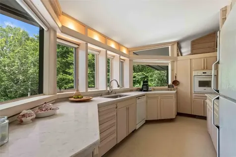 518 Country Club Drive Highlands NC 28741